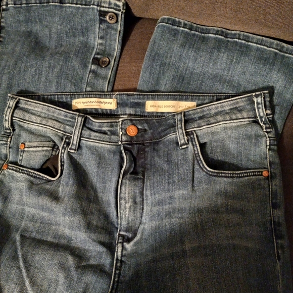 High Rise Button Detail Bootcut Jeans 🪞 - Picture 3 of 10